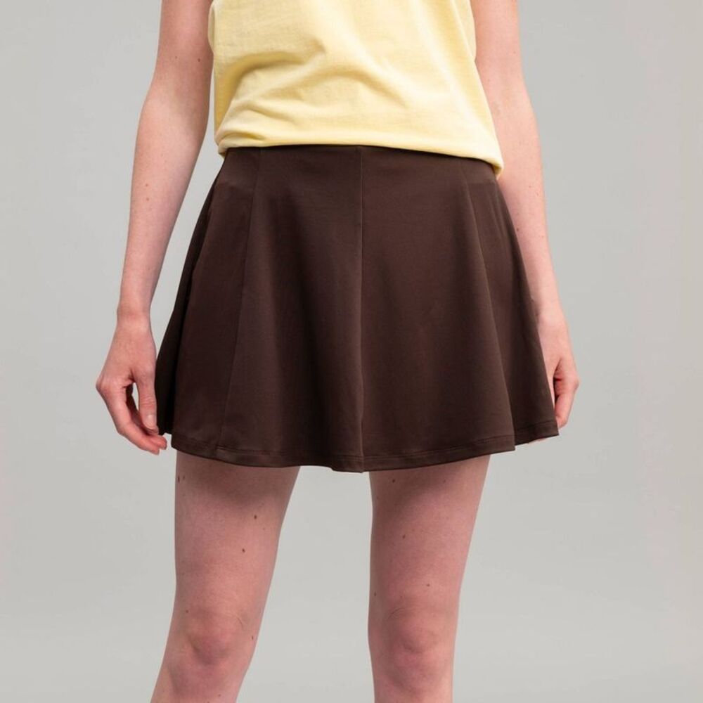 Richer Poorer Women's 14" Golf Skort - Dark Brown XS